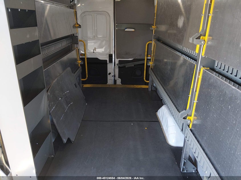 2022 FORD E-TRANSIT-350 CARGO VAN auction photo 8