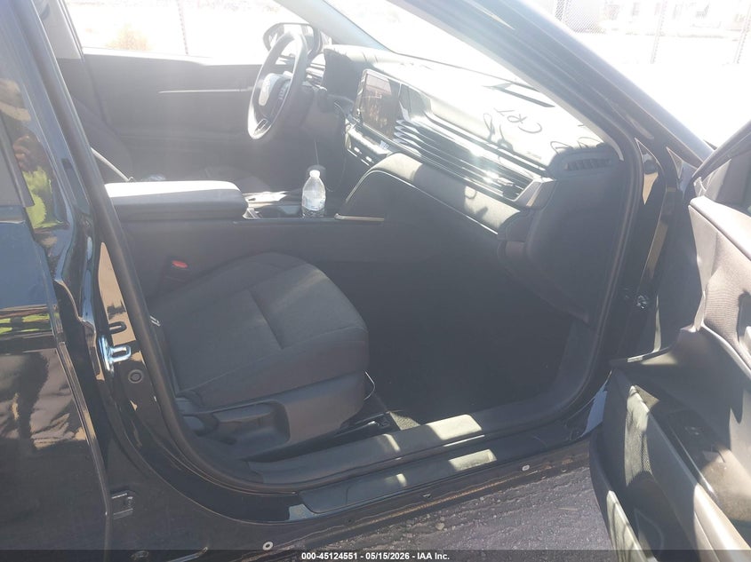 2026 TOYOTA CAMRY auction photo 5