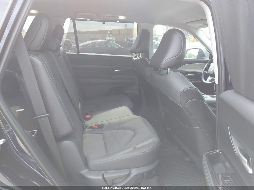 2026 TOYOTA GRAND HIGHLANDER HYBRID auction photo 8