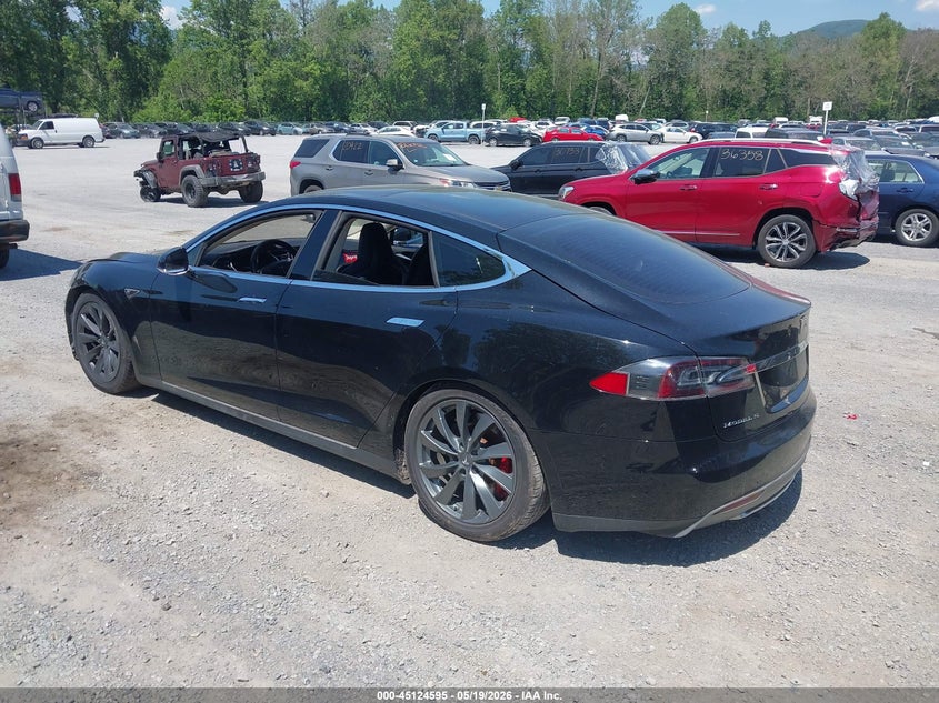 Vin: 5yjsa1dp7dfp05713, lot: 45622211, tesla model s performance 20133