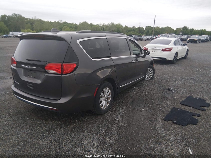Vin: 2c4rc1bg2hr709061, lot: 45622513, chrysler pacifica touring-l 20174