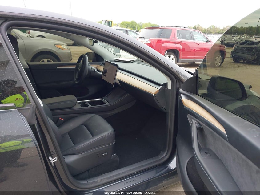 2024 TESLA MODEL Y auction photo 5