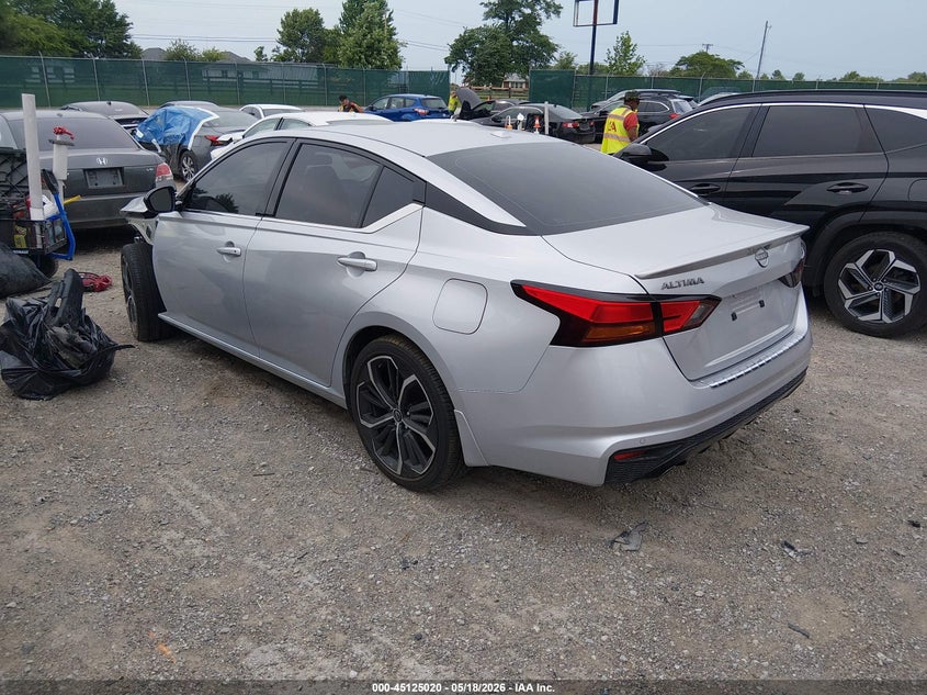 VIN 1N4BL4CV2PN377429 2023 NISSAN ALTIMA SR FWD