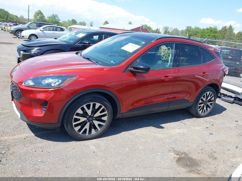VIN 1FMCU9BZ3LUB11958 2020 FORD ESCAPE SE SPORT HYBRID