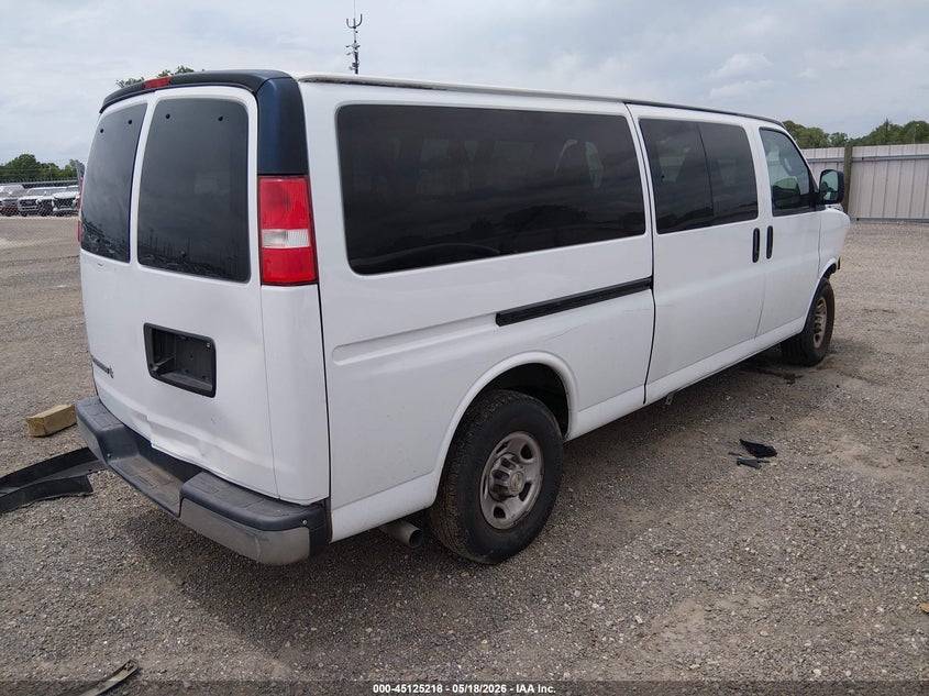 2022 CHEVROLET EXPRESS PASSENGER auction photo 4