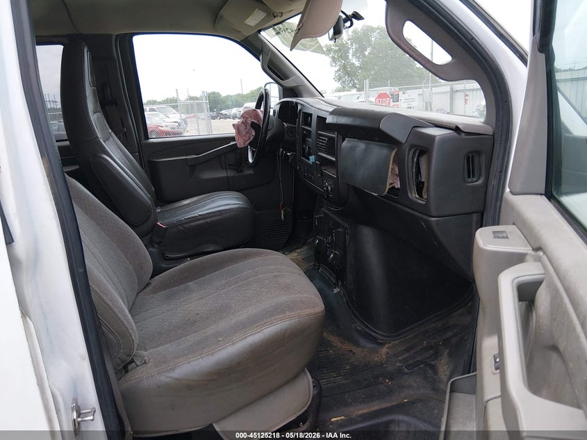 2022 CHEVROLET EXPRESS PASSENGER auction photo 5
