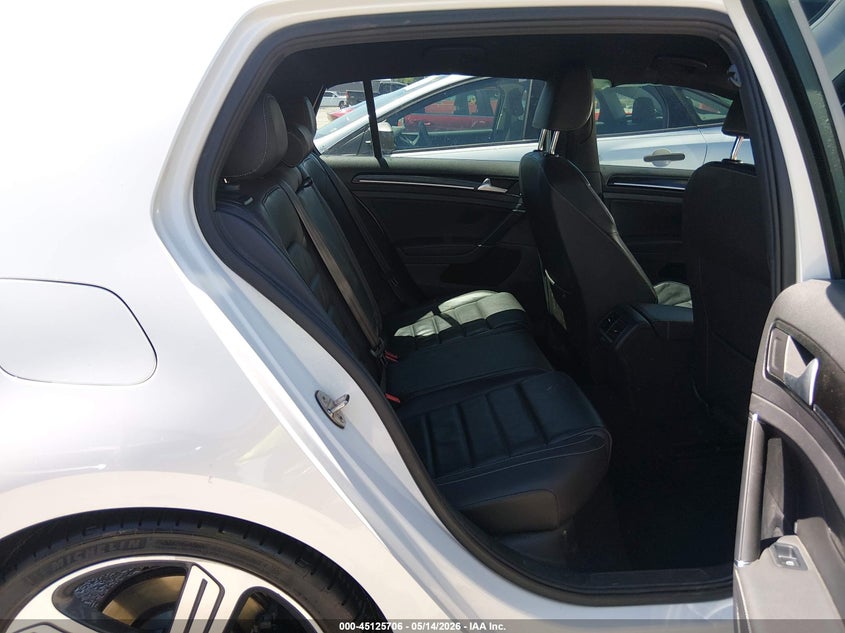 2015 Volkswagen Golf R 4-Door VIN: WVWLF7AU4FW237456 Lot: 45125706