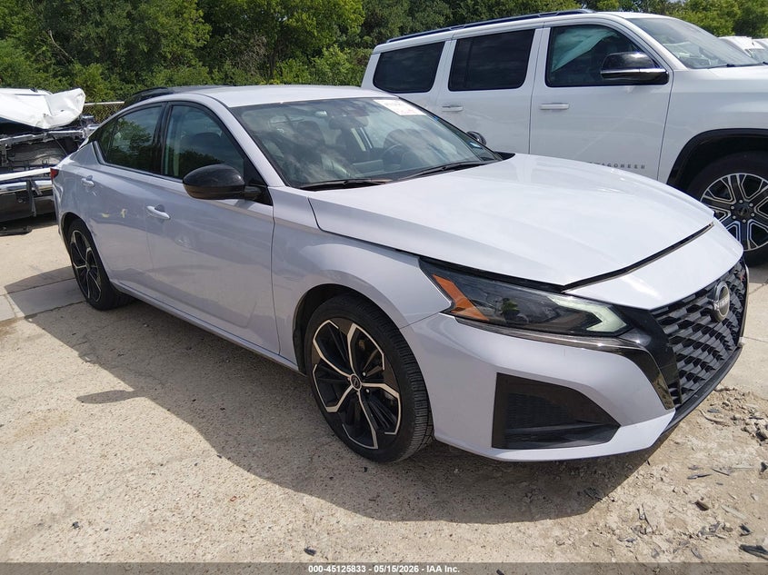 2025 NISSAN ALTIMA SR FWD