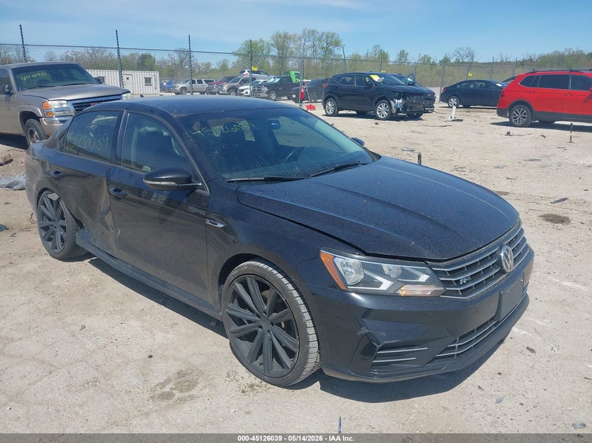 2018 Volkswagen Passat 2.0T R-Line/2.0T S