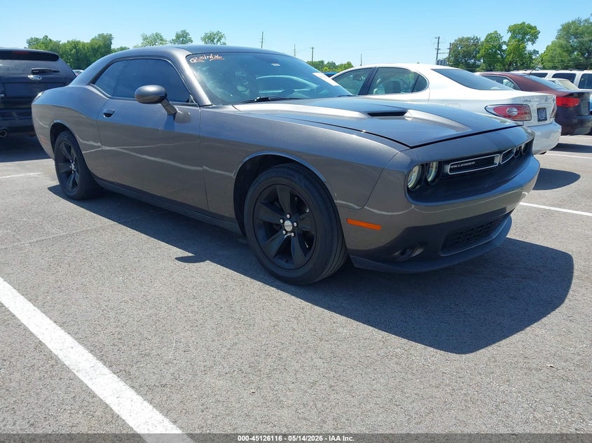 Vin: 2c3cdzag2gh137324, lot: 45623732, dodge challenger sxt 2016 img_1