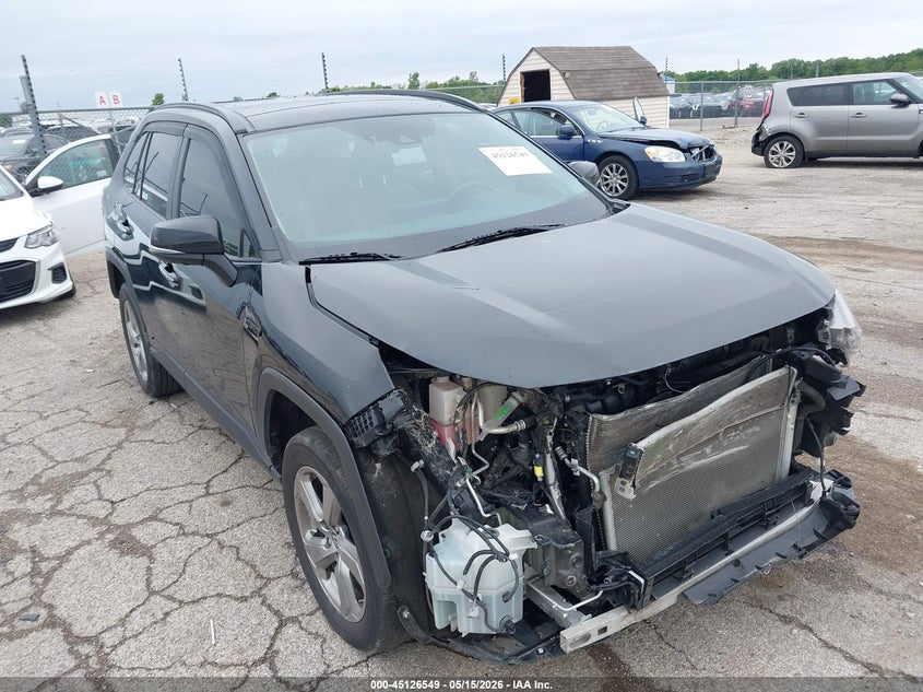 2019 TOYOTA RAV4 HYBRID LIMITED — Галерея фотографий