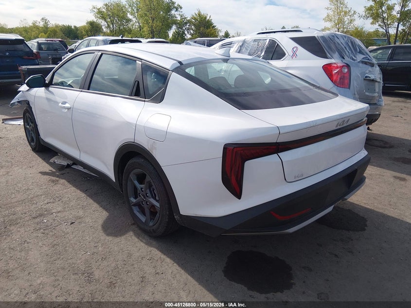 Vin: 3kpft4de5se211848, lot: 45624416, kia k4 lxs 20253