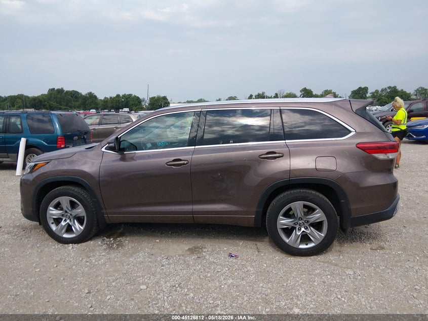VIN 5TDDZRFH3HS372675 2017 TOYOTA HIGHLANDER LIMITED