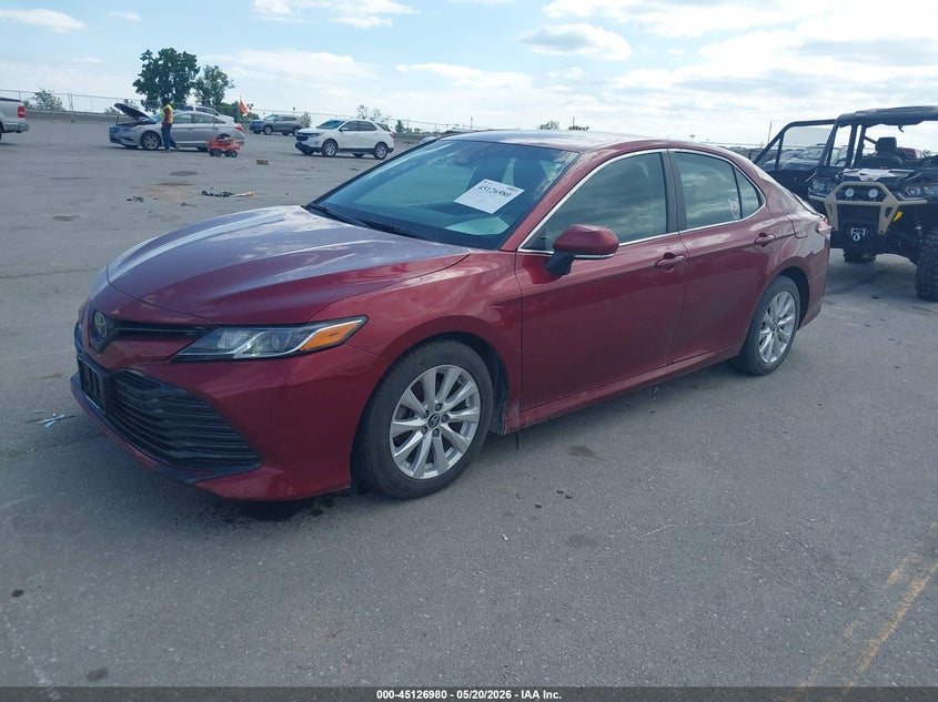 2018 Toyota Camry Le 4T1B11HK7JU505296 photo 1