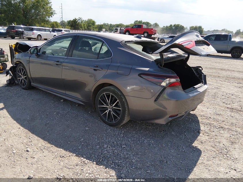 2022 TOYOTA CAMRY auction photo 3