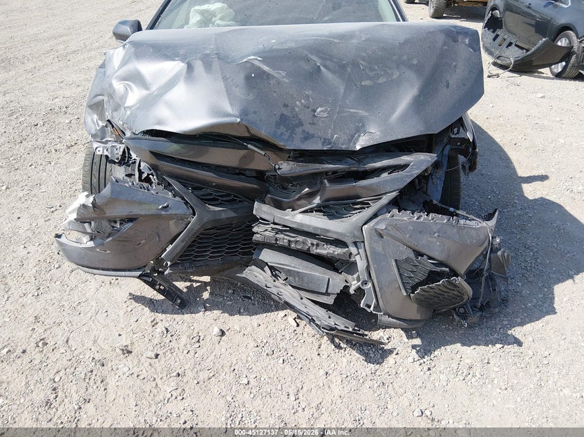 2022 TOYOTA CAMRY auction photo 6