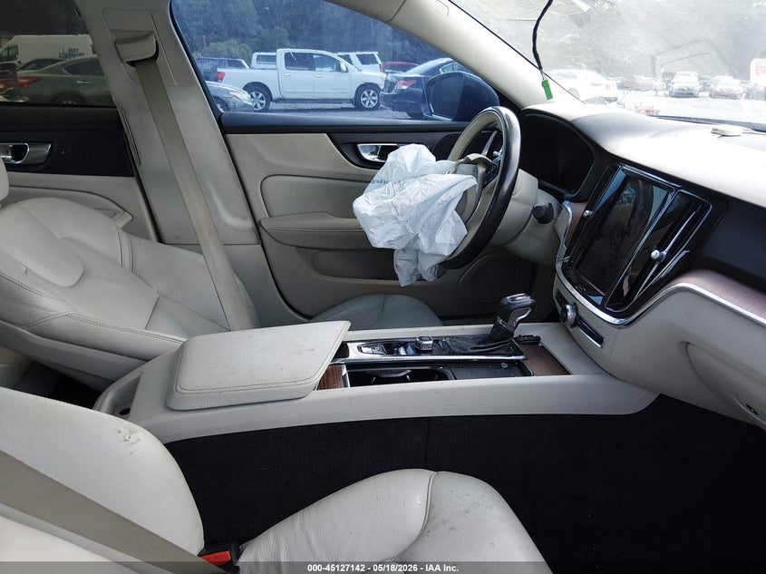 2021 VOLVO S60 auction photo 5