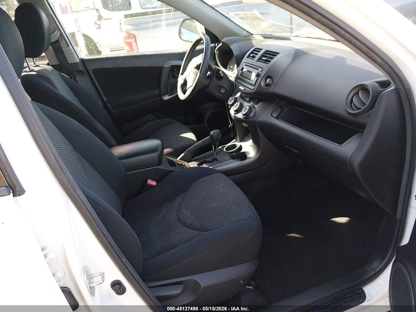2012 TOYOTA RAV4 auction photo 5