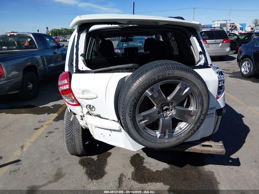 2012 TOYOTA RAV4 auction photo 6