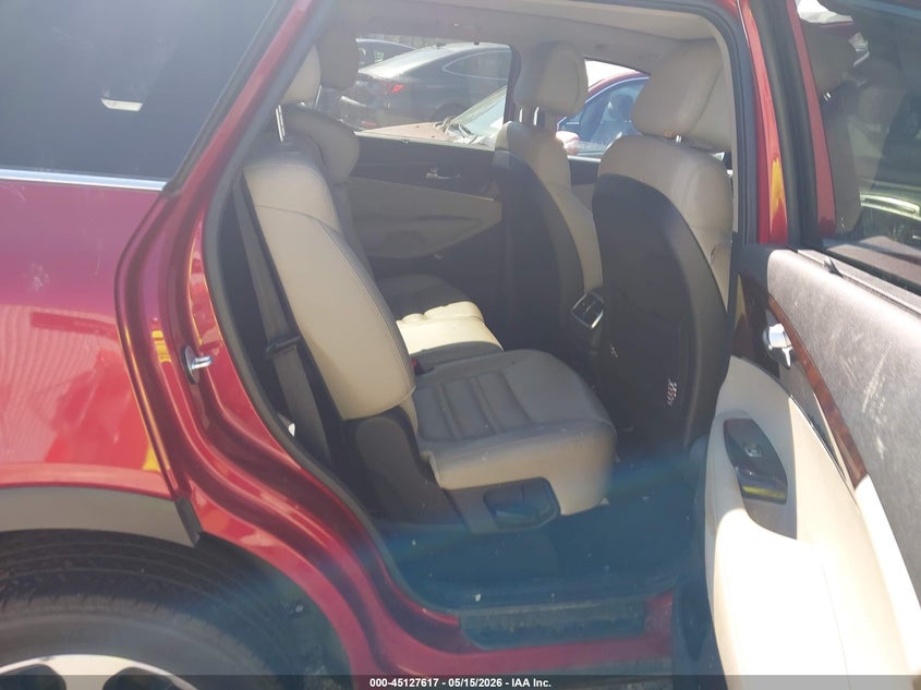 2016 KIA SORENTO auction photo 8