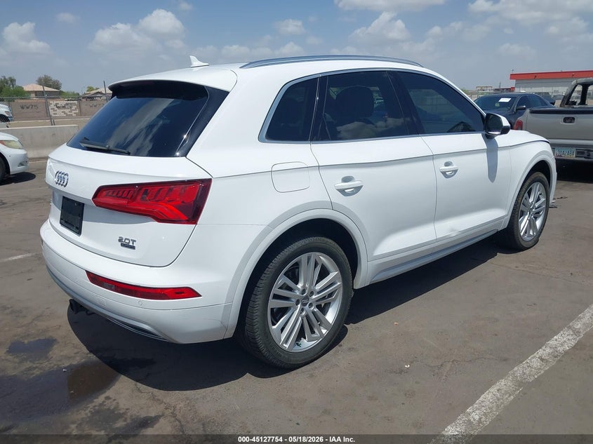 Vin: wa1cnafy8j2215658, lot: 45625370, audi q5 2.0t premium/2.0t tech premium 20184
