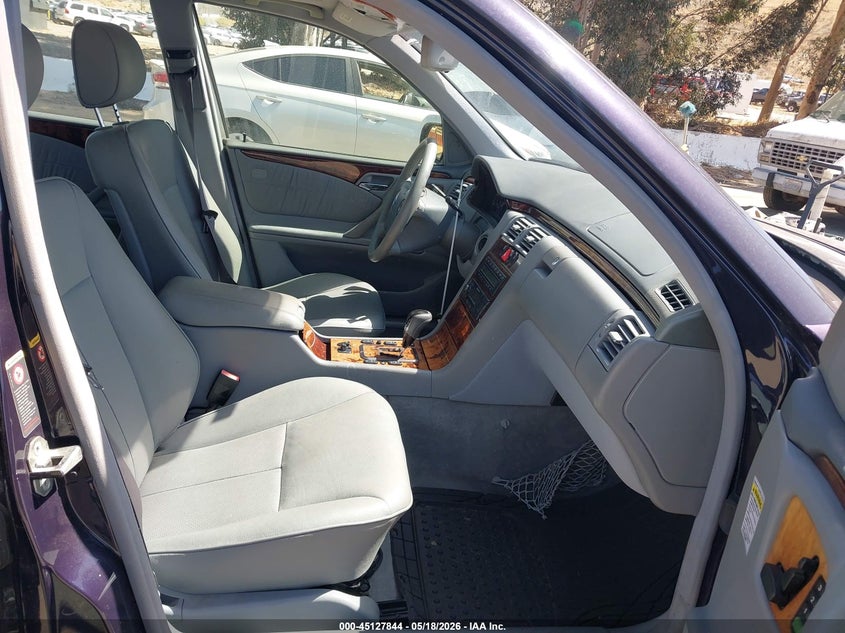 2002 MERCEDES-BENZ E-KLASSE SEDAN 4.3L V-8 , 275HP