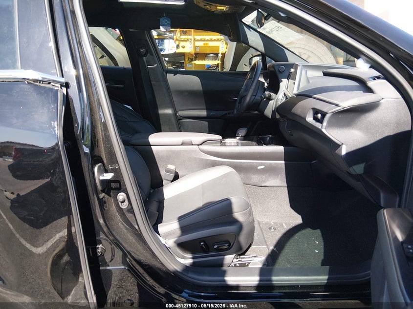 2025 LEXUS UX 300H auction photo 5