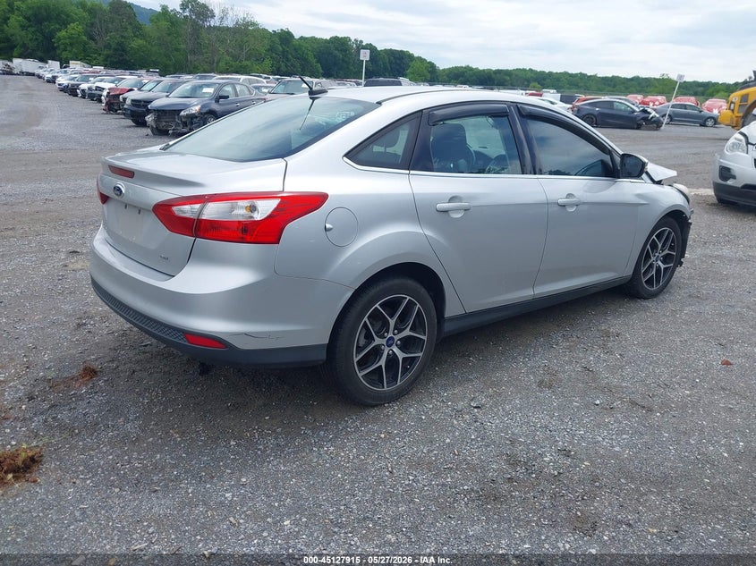 Vin: 1fahp3h29cl349270, lot: 45625531, ford focus sel 20124