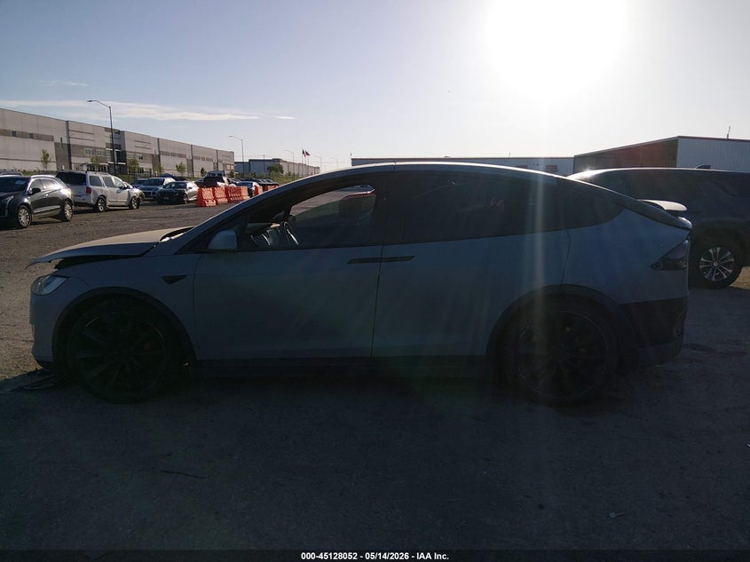 2017 Tesla Model X P100D VIN: 5YJXCBE49HF075984 Lot: 45128052