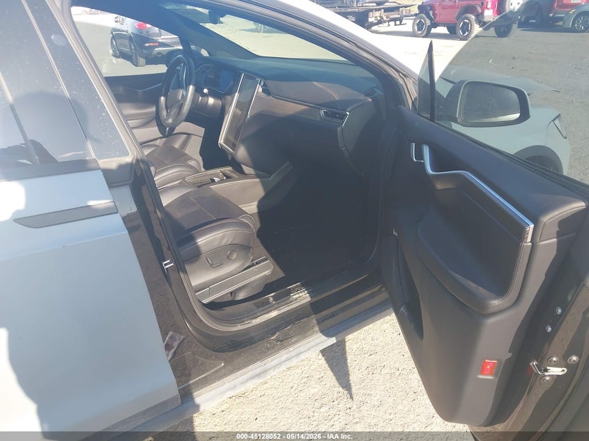 2017 TESLA MODEL X auction photo 5