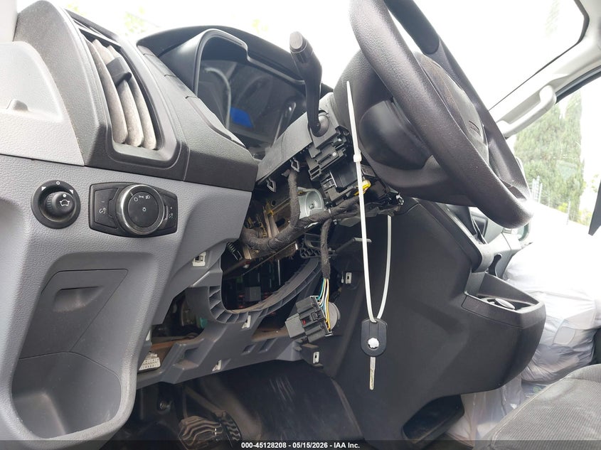 VIN 1FTYR1YM6JKA89262 2018 FORD TRANSIT-250