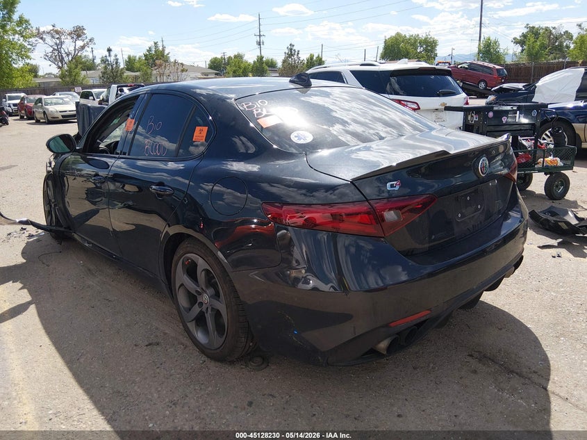 Vin: zarfaedn8h7534348, lot: 45625846, alfa romeo giulia awd 20173