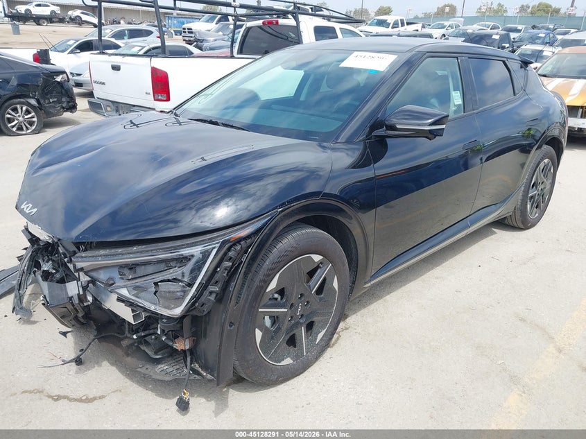 2025 KIA EV6 auction photo 2