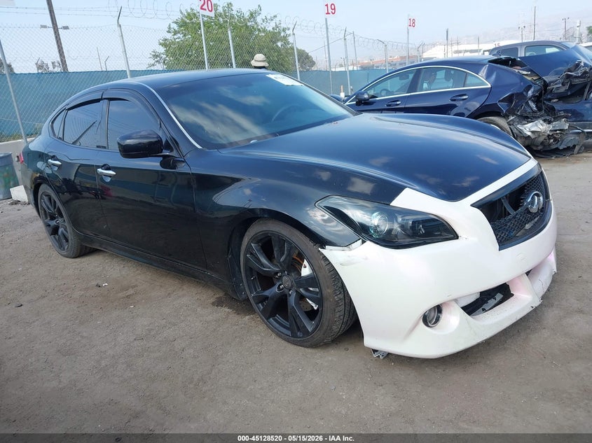 2011 Infiniti M37