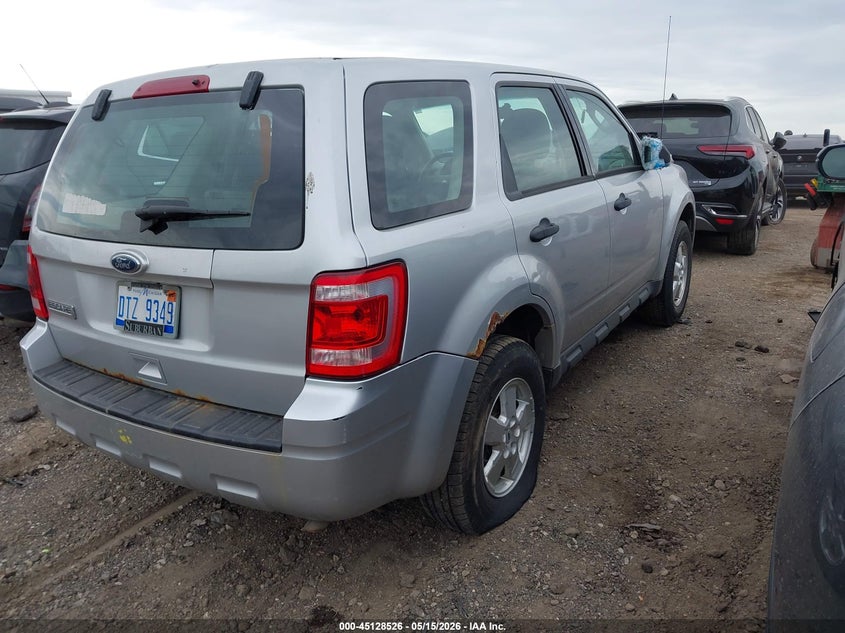 2010 Ford Escape 2.5 Xls silver Lot 111045128526 Vin 1FMCU0C7XAKA62887