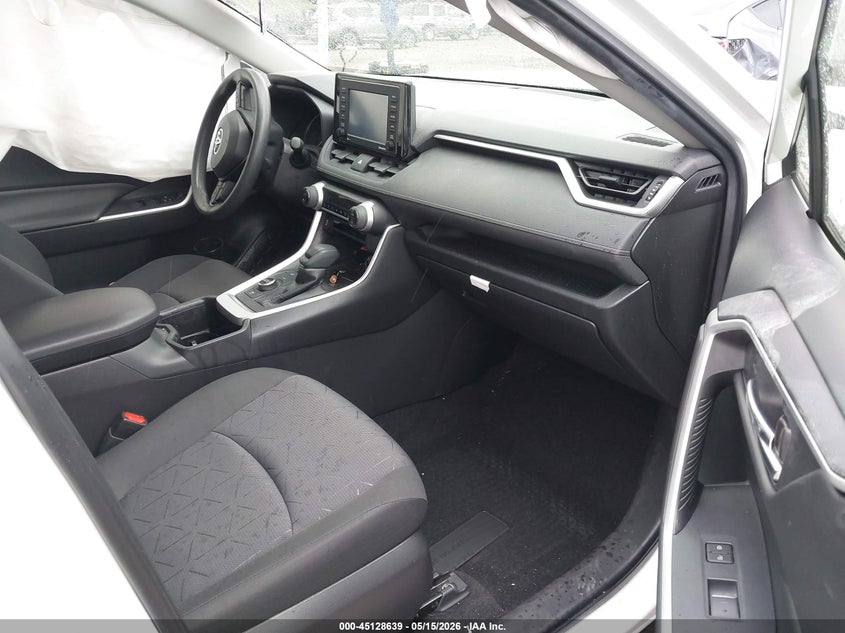 2022 TOYOTA RAV4 HYBRID XLE — Photo 5