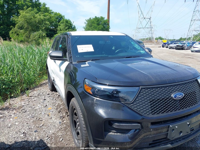 2023 FORD POLICE INTERCEPTOR UTILITY auction photo 1