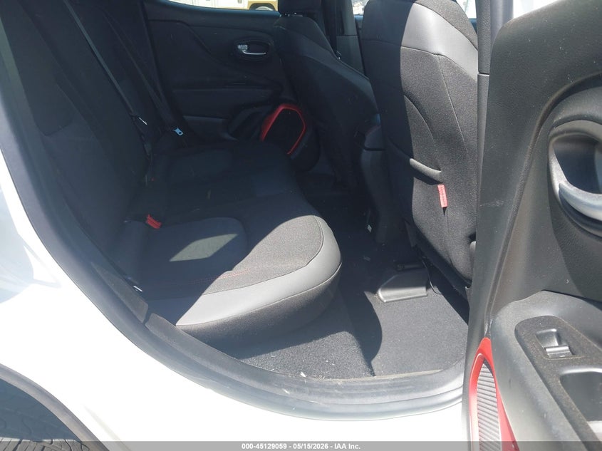 2016 JEEP RENEGADE auction photo 8
