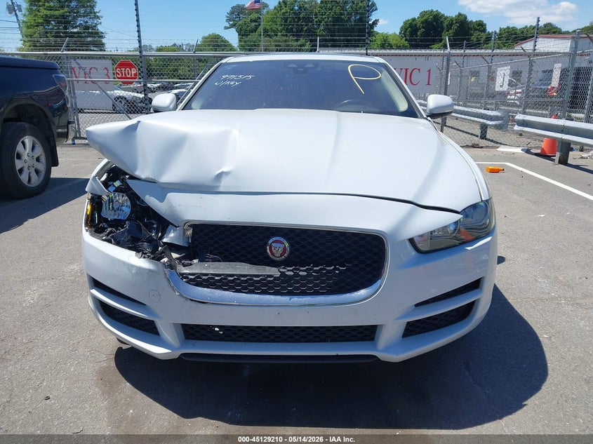 2017 Jaguar Xe 35T Premium VIN: SAJAJ4BV8HA971515 Lot: 45129210
