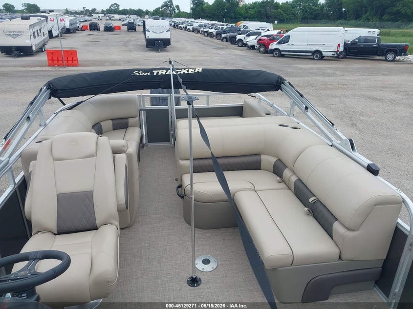 2023 SUNTRACKER PH30 PONTOON BOAT auction photo 8