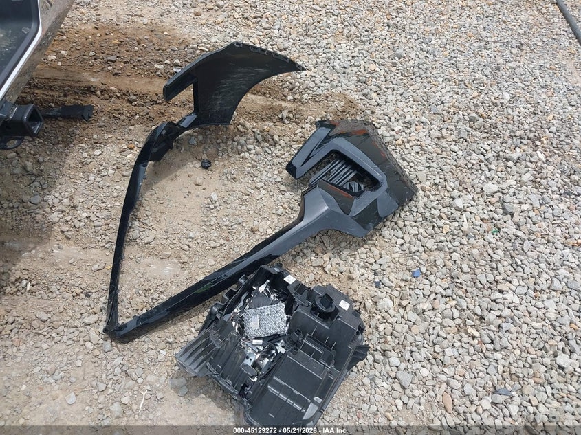 2026 CHEVROLET SILVERADO 1500 4WD STANDARD BED LT — Photo 12
