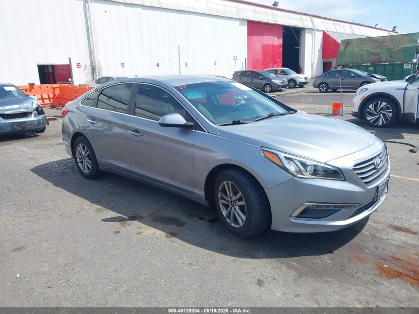 2015 HYUNDAI SONATA auction photo 1