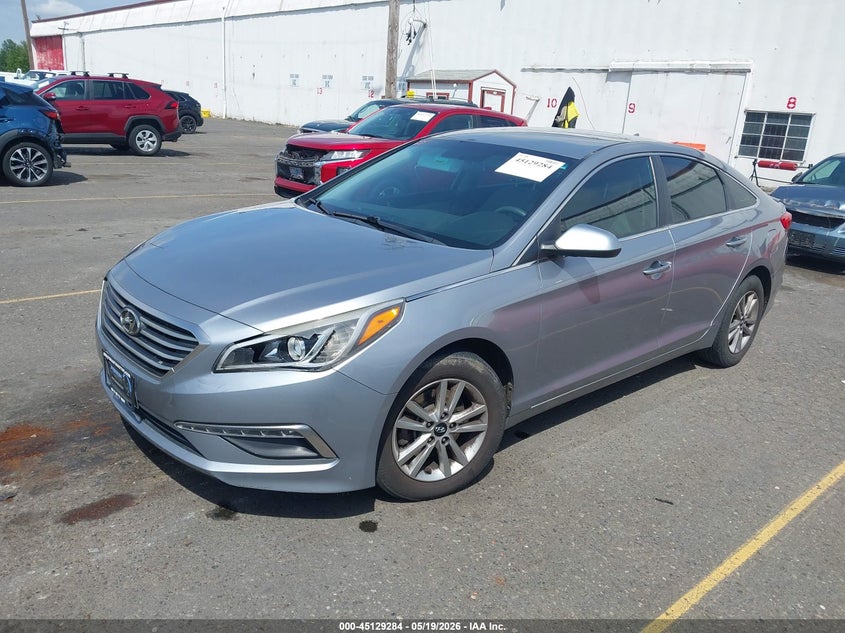 2015 HYUNDAI SONATA auction photo 2