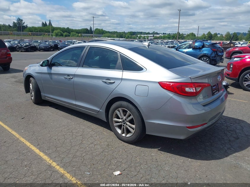 2015 HYUNDAI SONATA auction photo 3