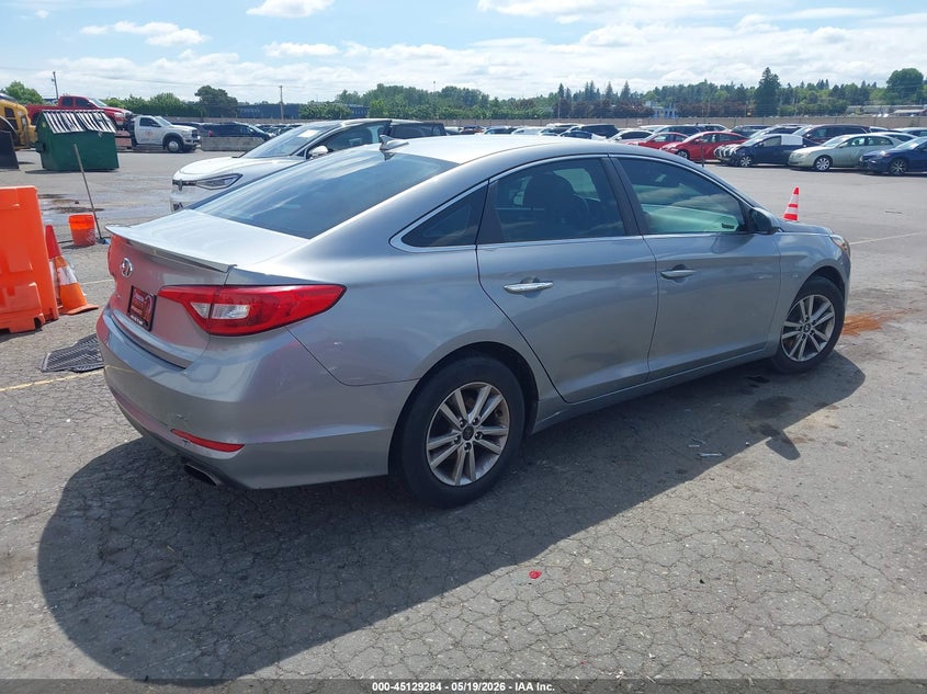 2015 HYUNDAI SONATA auction photo 4