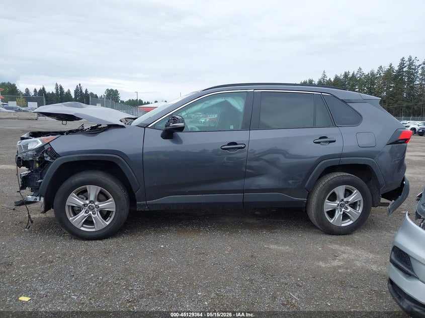 2021 TOYOTA RAV4 XLE — Photo 15