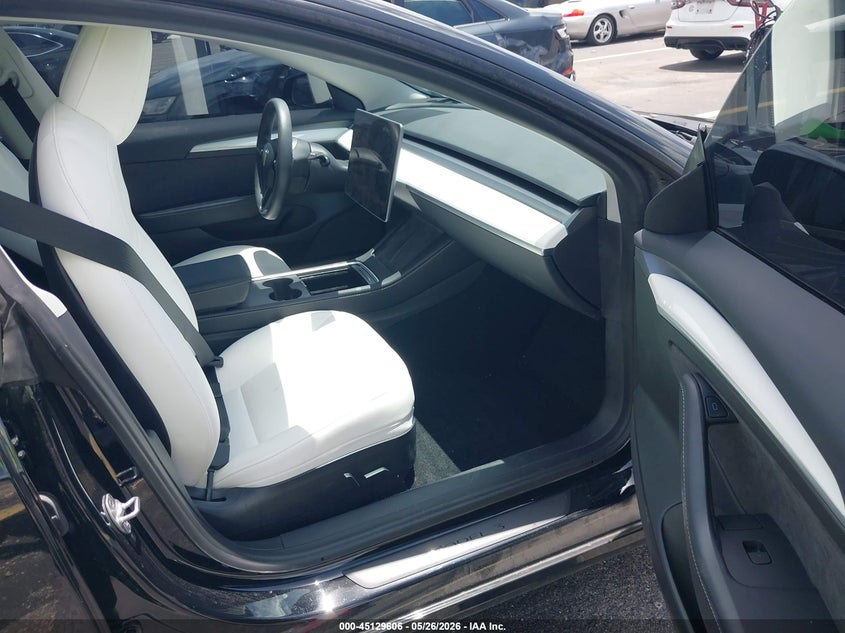 2022 TESLA MODEL 3 auction photo 5