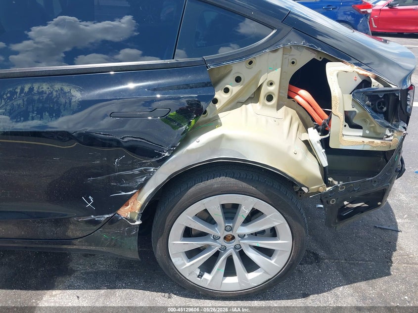 2022 TESLA MODEL 3 auction photo 6
