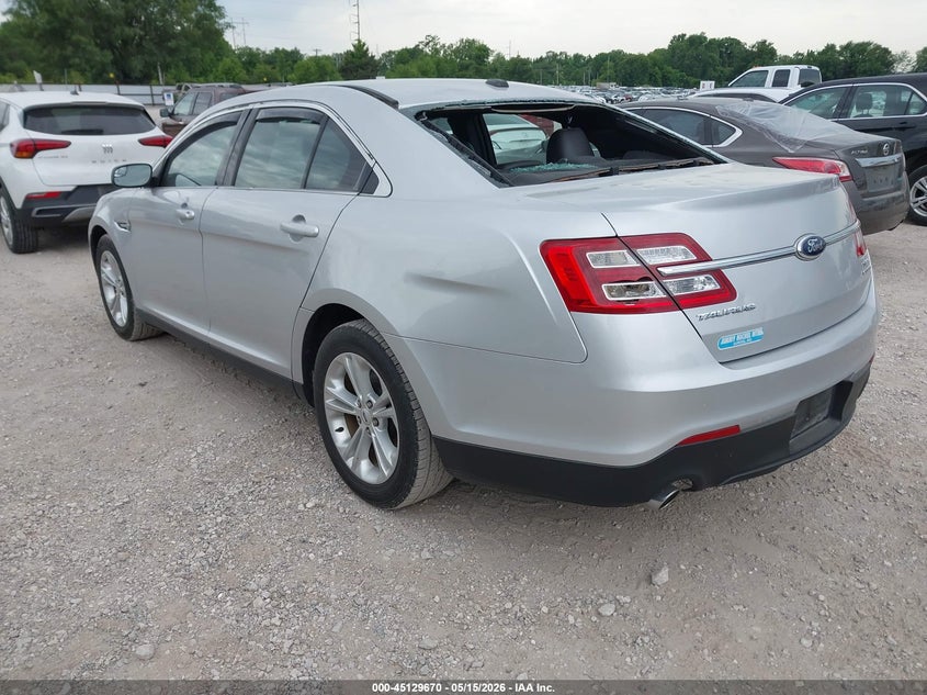 2013 FORD TAURUS auction photo 3