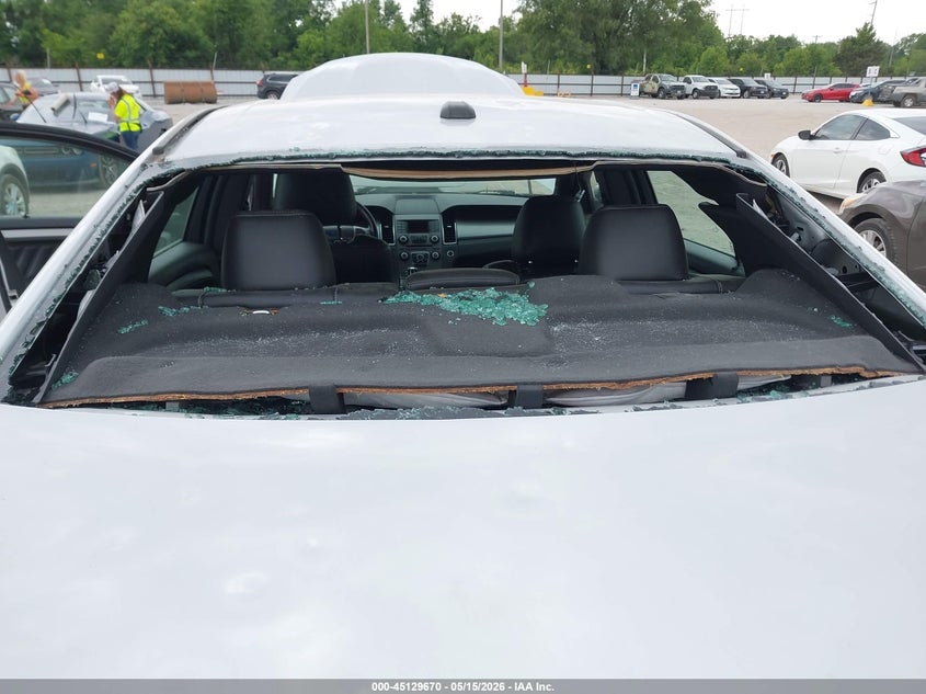 2013 FORD TAURUS auction photo 6